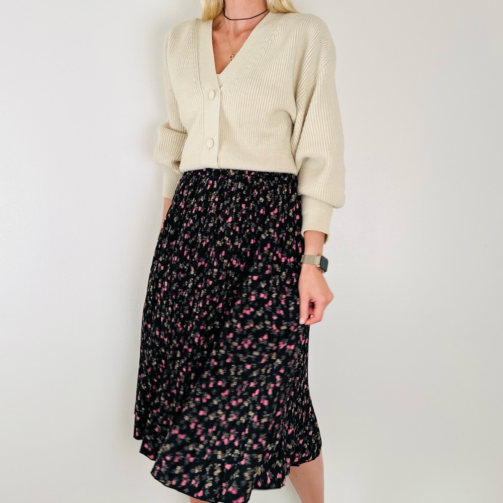 New Metro Wear black floral pleated midi skirt - Picture 3 of 12